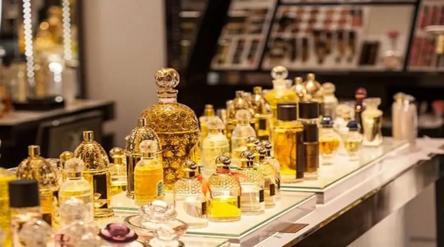 کمپانی های مادر تولید کنده عطر